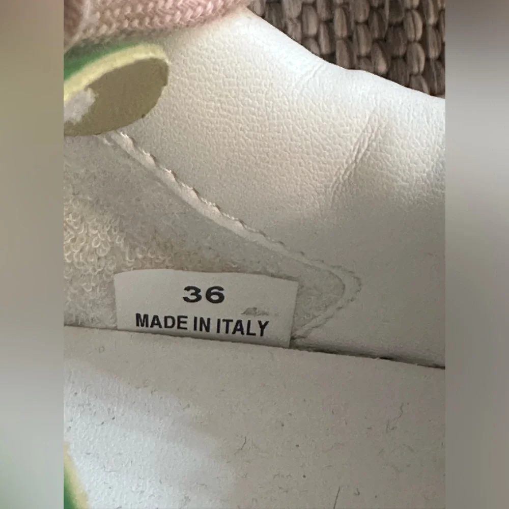 Stella McCartney Loop Gradient Sneaker - Picture 11 of 12